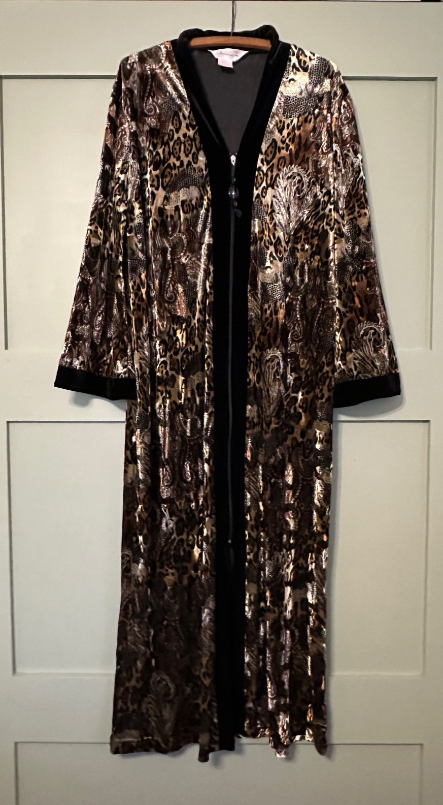 Diamond Tea Black/Gold Velour House Coat Robe Leopard Print Paisley L Mrs. Roper