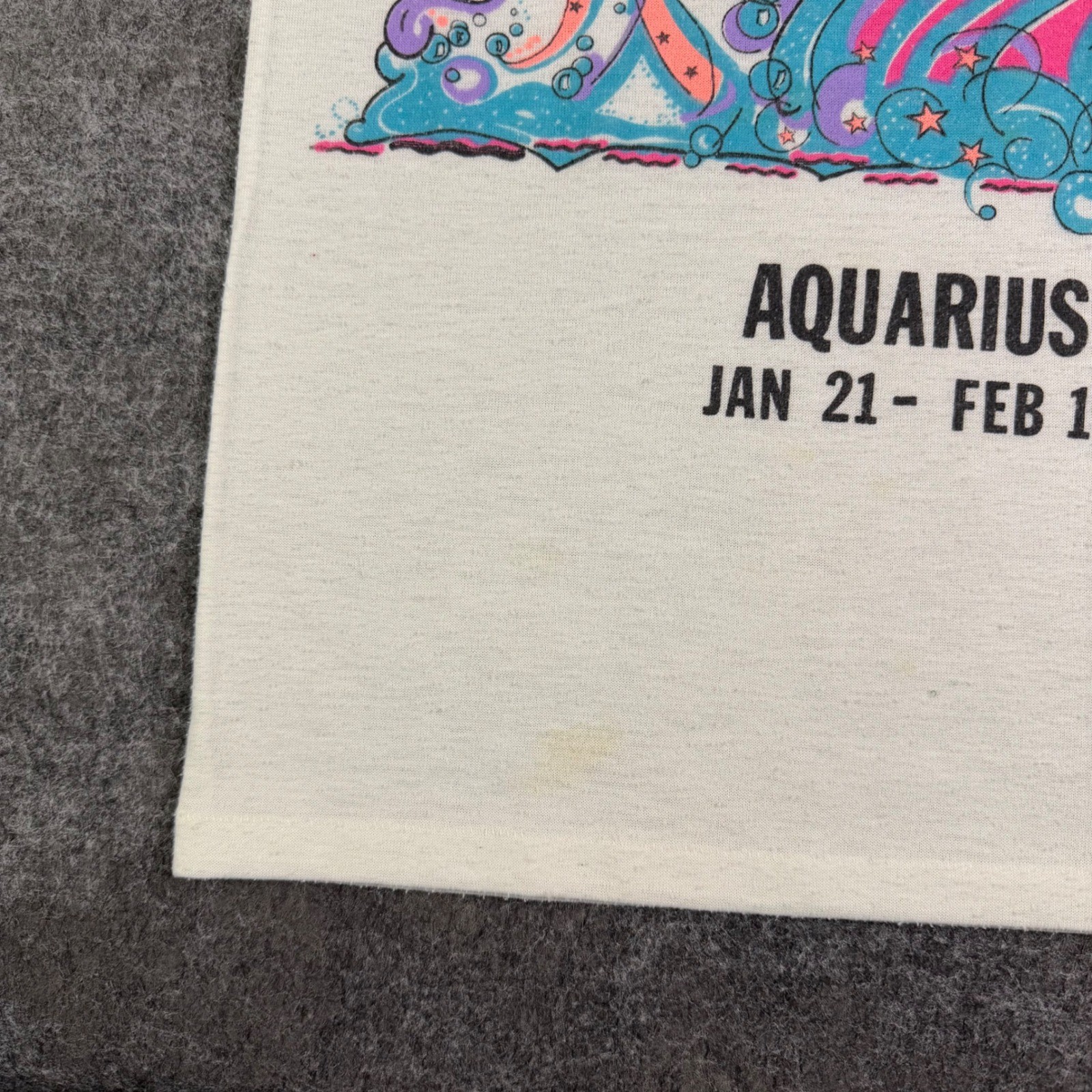 Vintage 1990 Snarelle Aquarius Zodiac Bear T-Shirt White Single Stitch Medium