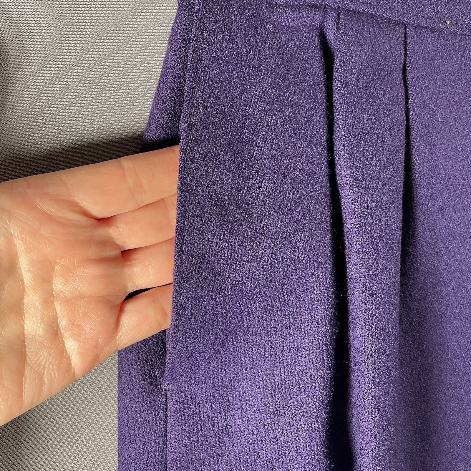 Vintage 1980’s Pendleton Wool Crepe Suit Skirt Blazer Purple USA Sz 8 *READ*