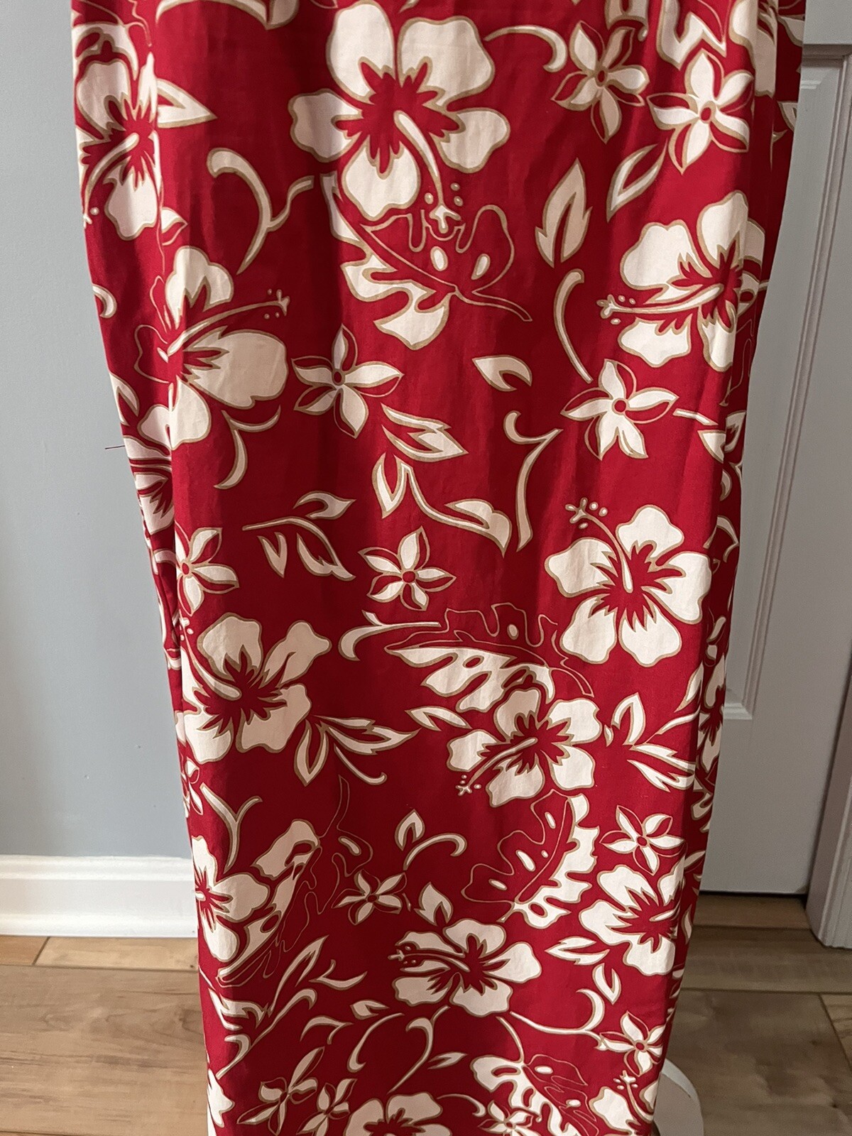 VTG Hilo Hattie Hawaii Long Sleeveless Dress Red White Floral 30” Waist 36” Hips