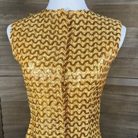 Michael London Original Vintage Gold Sequin Wavy Sleeveless Top Montreal Made