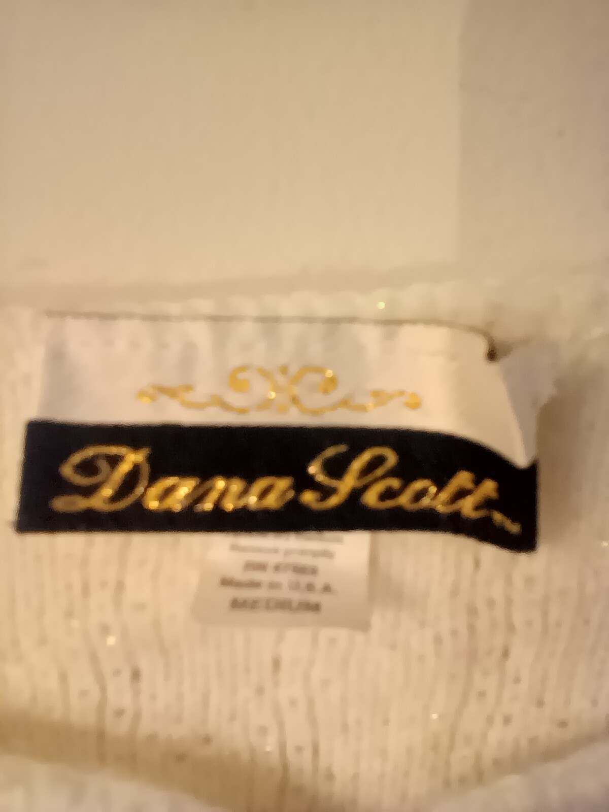 Vtg Dana Scott white pullover sweater M sparkly long sleeve acrylic metallic