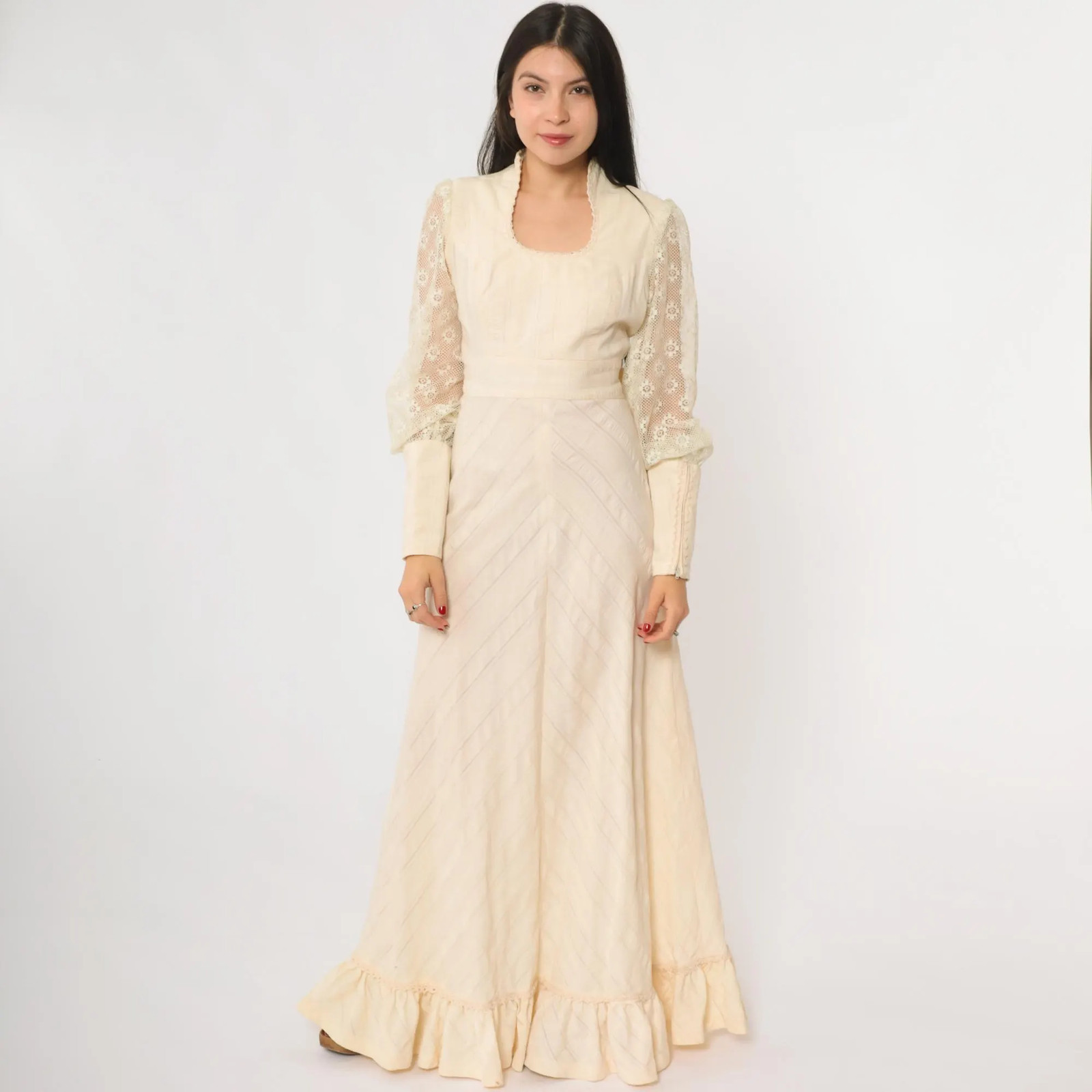 70s Lace Maxi Dress Cream Long Sleeve Scoop Neck Prairie Wedding Romantic Cottag