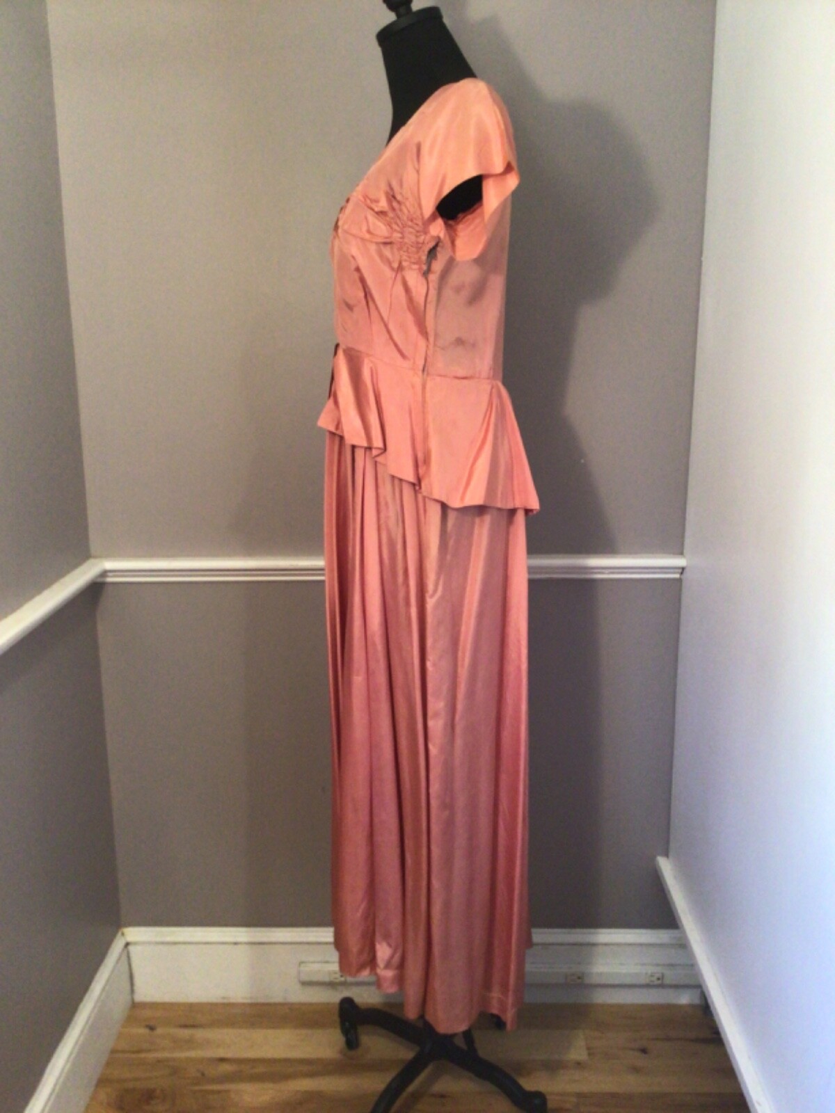 Authentic Vintage Late 30s – 1940s Rose Pink Taffeta Dress ~ Gown