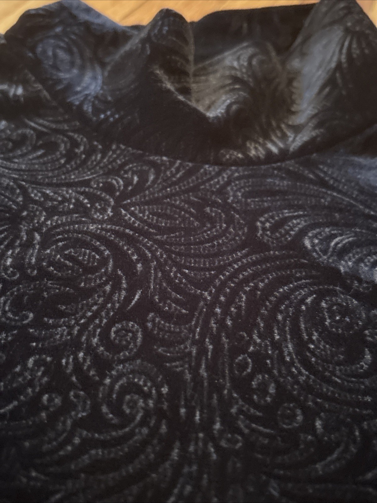 Vintage 1990s Pendleton black velvet pullover mock turtleneck large