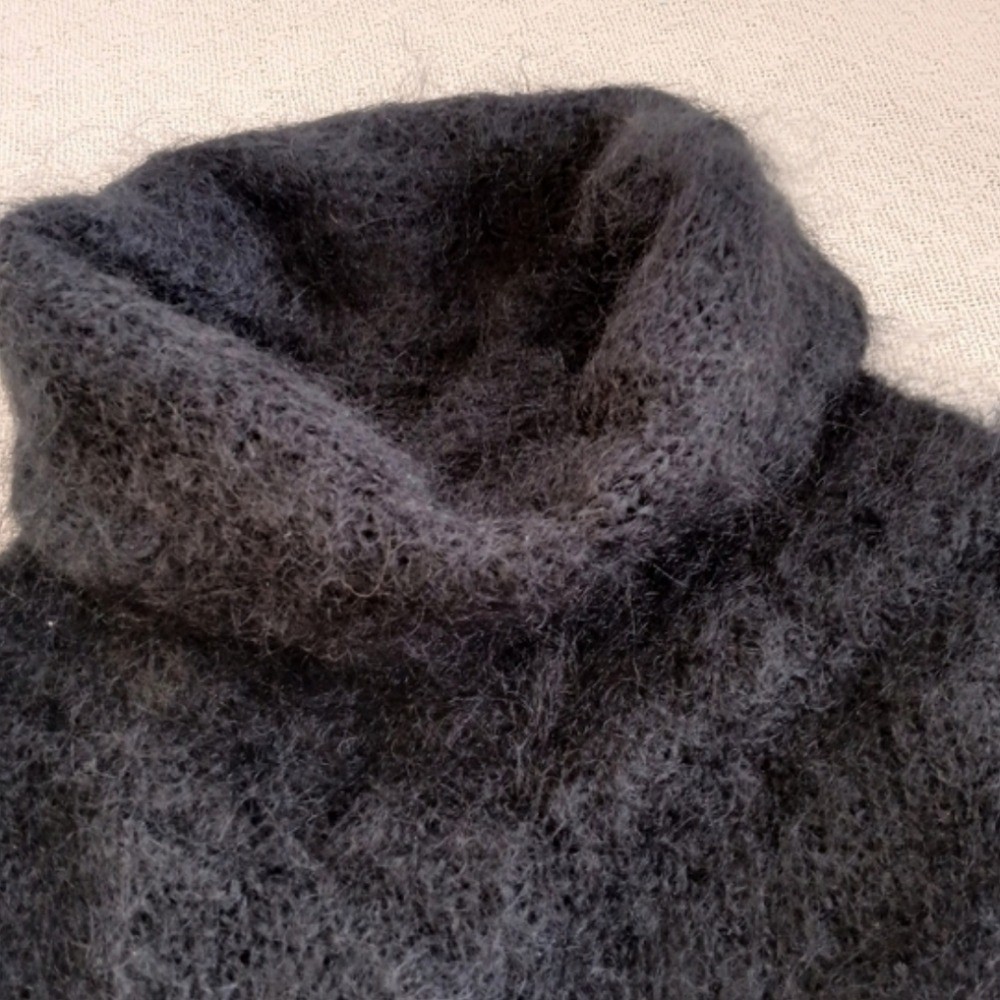 mohair tam o shanter knitwear turtleneck black sweater vintage large soft 80s