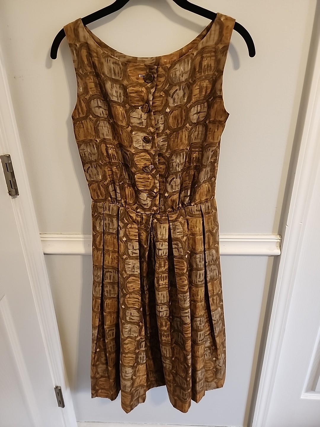 Women’s Vintage Brown Dress 26 Inch Waist