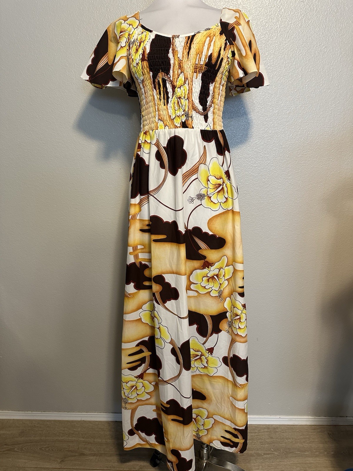 POMARE Hawaii Hawaiian Maxi MOD Floral Smocked Dress Vintage 60’s sz.S/M/4-6