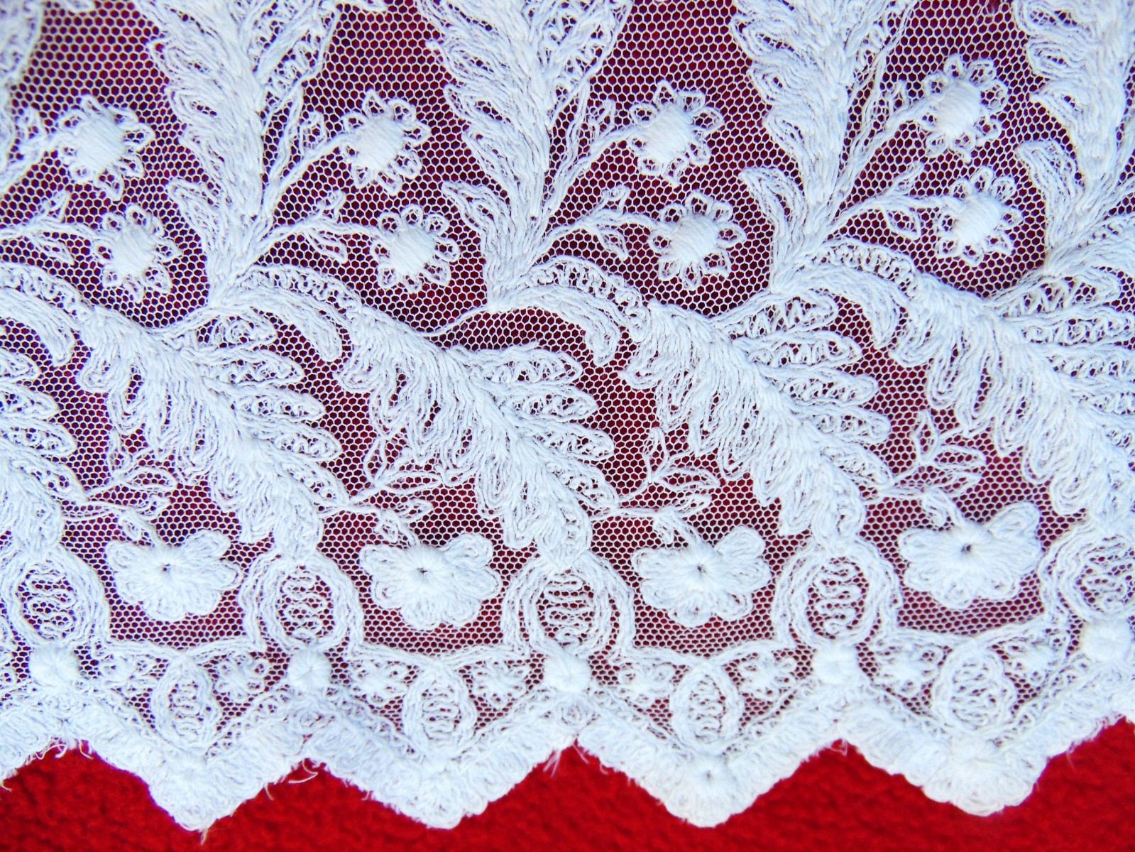 ANTIQUE VICTORIAN COTTON PETTICOAT~1890s ~WOMAN’S MED/LG~LACE BOTTOM~ SLEEVELESS