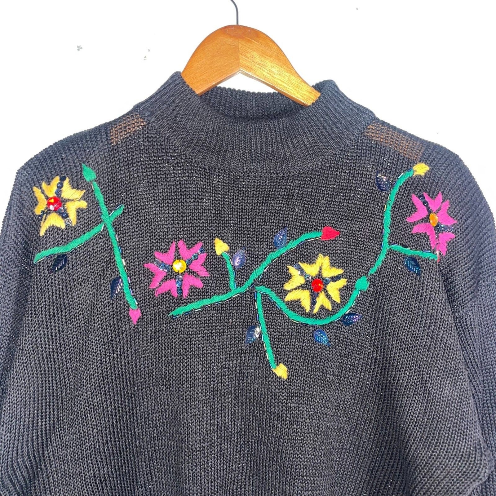 Vintage Basket of Yarn Embroidered Sweater Ramie Cotton Black Floral Size L