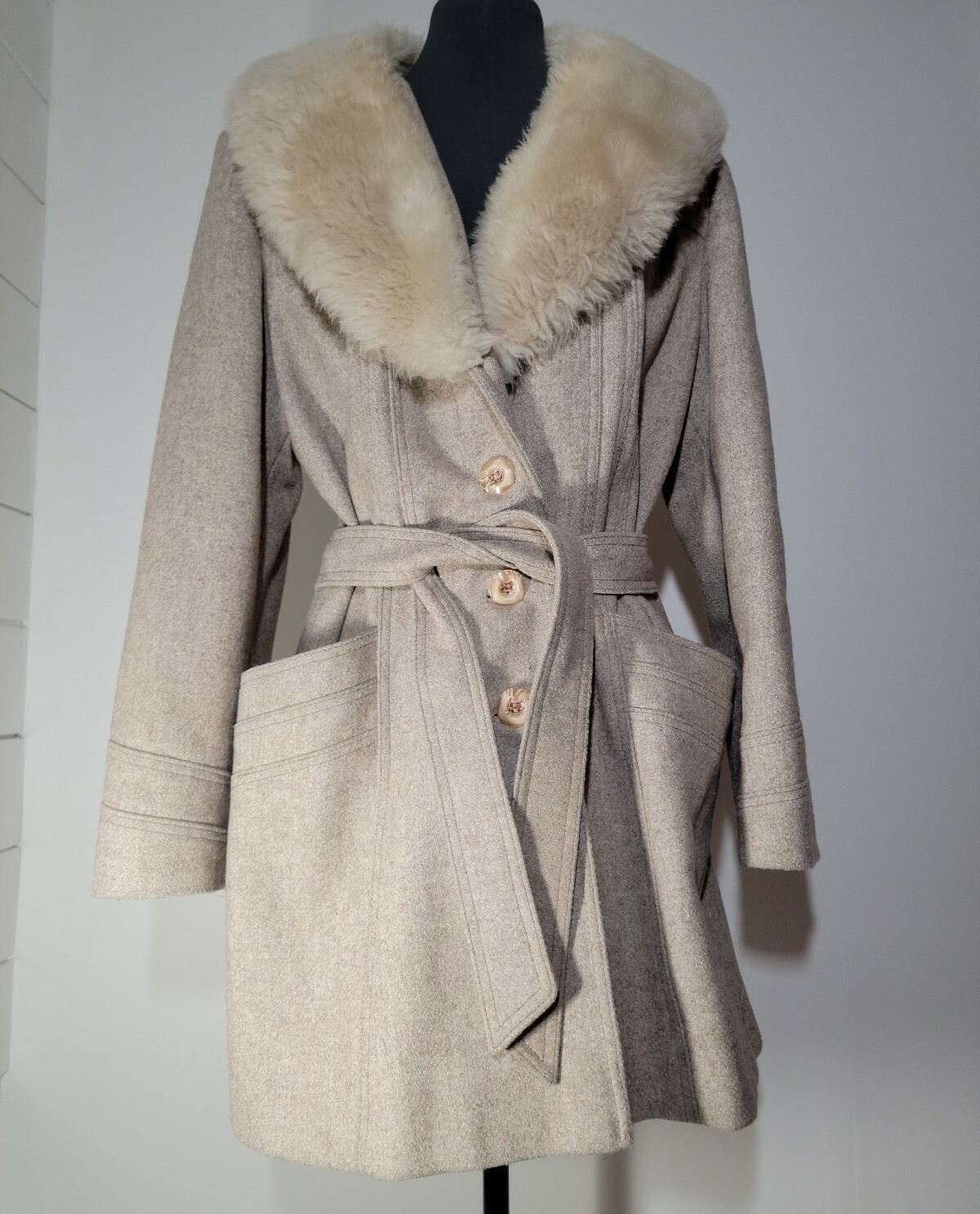 Vtg Country Pacer Wool Long Belted Shearling Fur Collar Women’s Coat Sz L