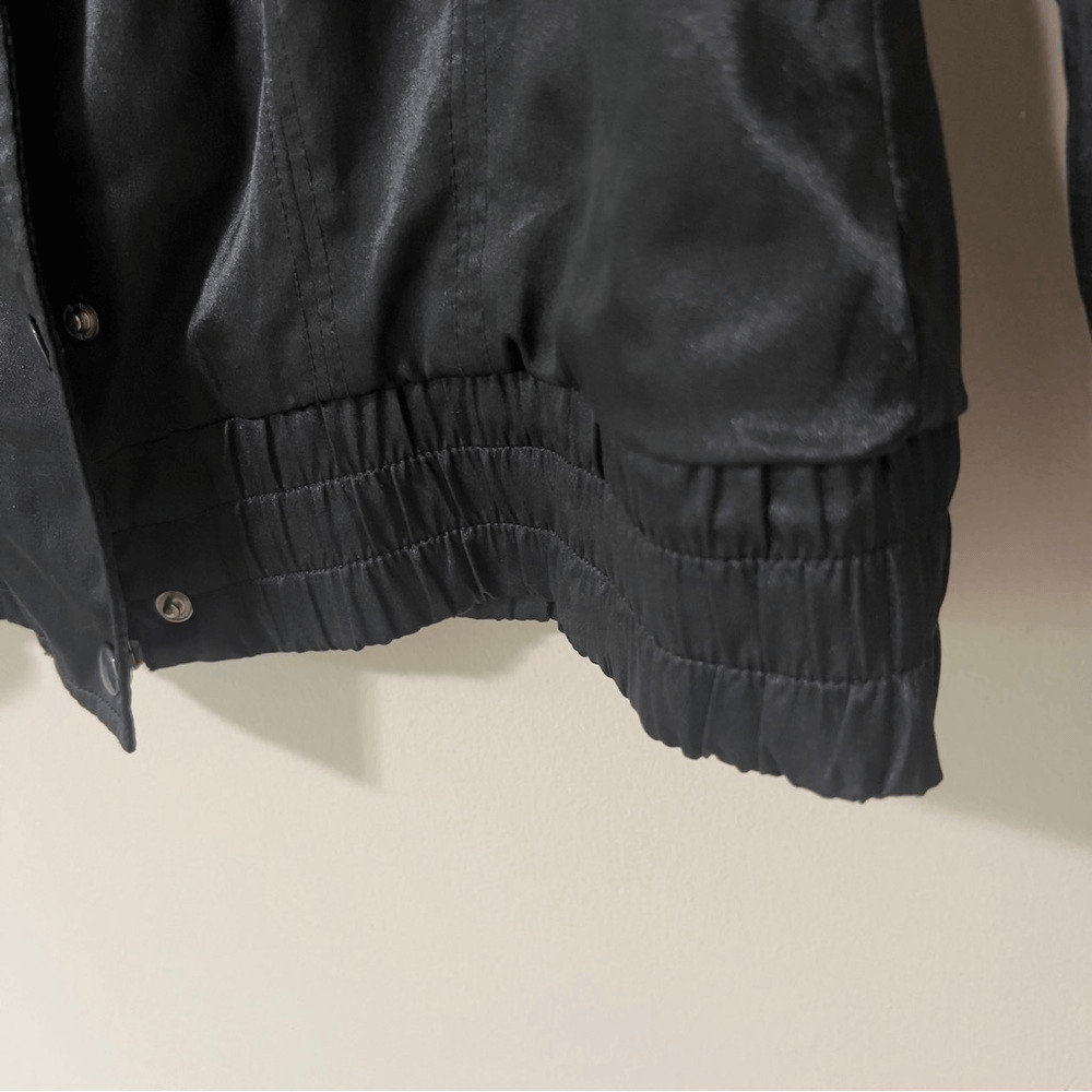 Nike Women’s Black Satin Crop Sportswear Casual Full Zip Bomber Jacket Sz Medium