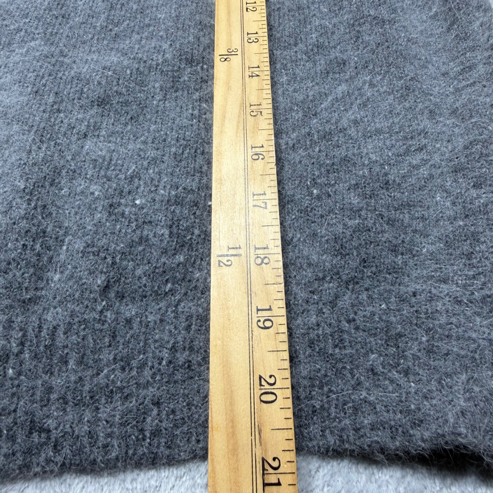 Vintage Metropolitan New York Gray Angora Knit Sweater Vest Size L 90s Preppy