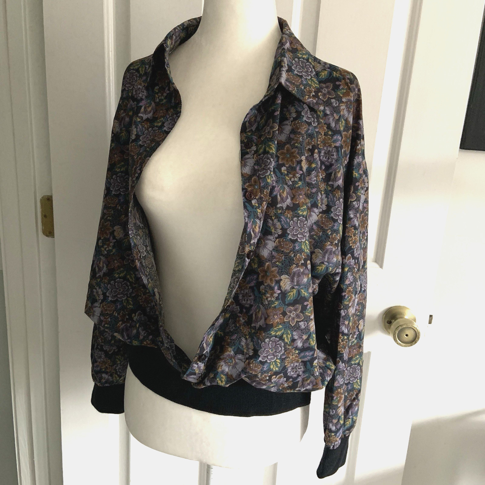 Vintage 70s ADAMO Silk Feel Button Front Blouse Dark Floral Elastic Waist Blouse