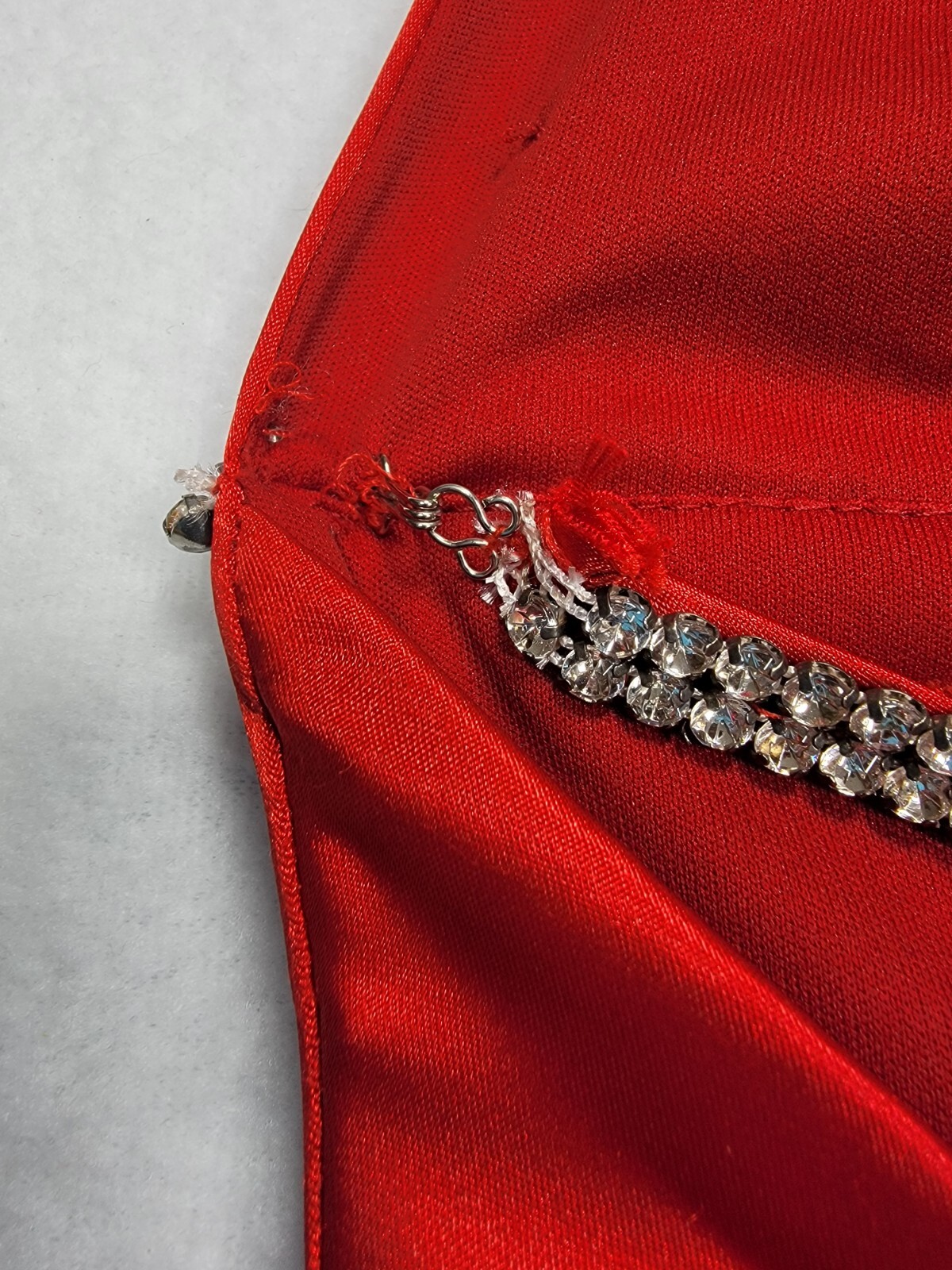 B Darlin 90s Y2K Dress Womens 9 Red Halter Sheath Open Back Diamonds Made In USA