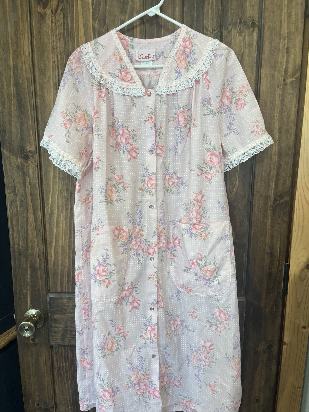 Vintage Smart Time House Dress Robe Pink Roses Polka Dots Women’s Med Lace Mumu