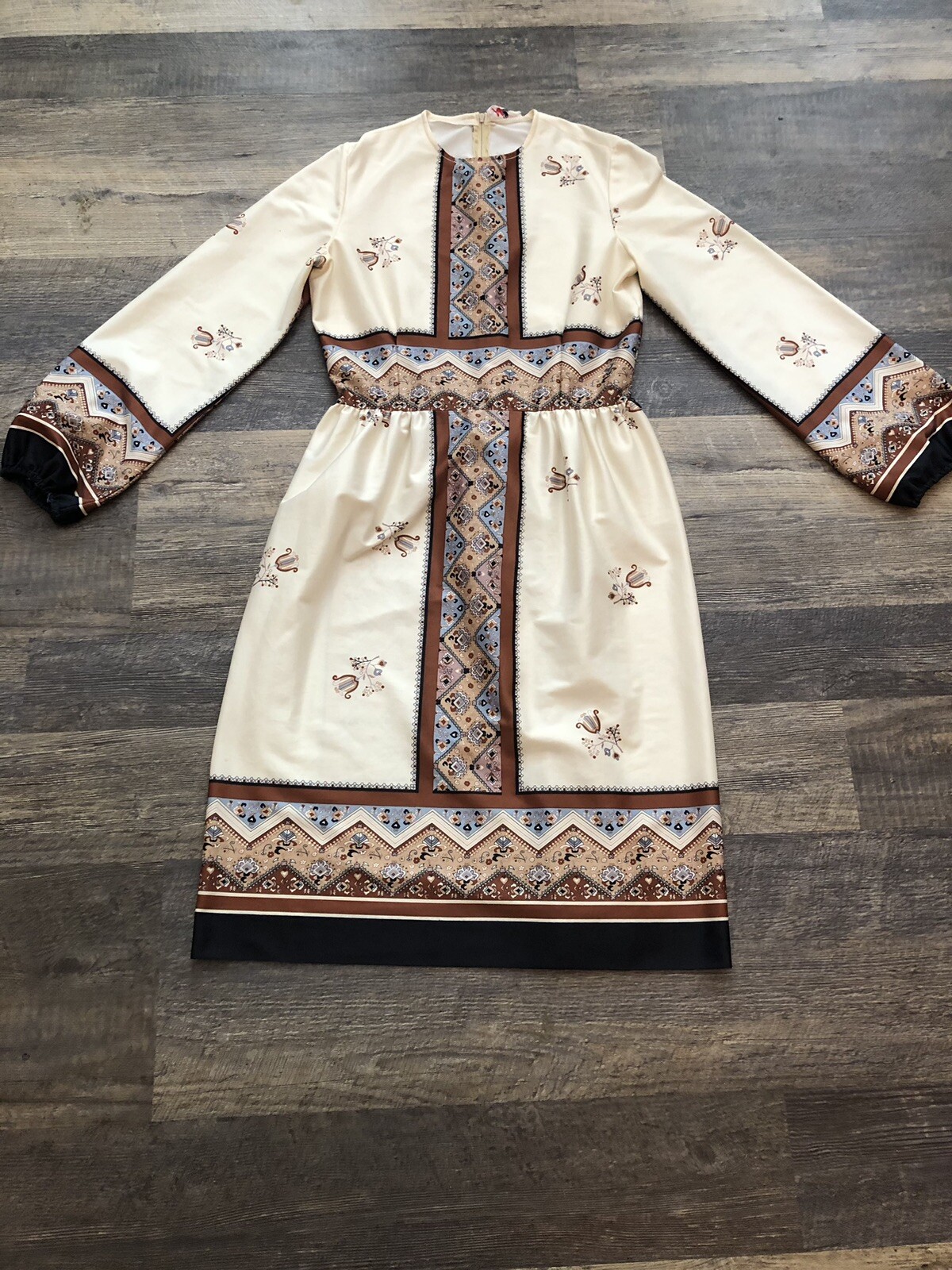 Vintage 1960’s “ The Kollection “Long Sleeve Peasant Style Hippie Mini Dress~M