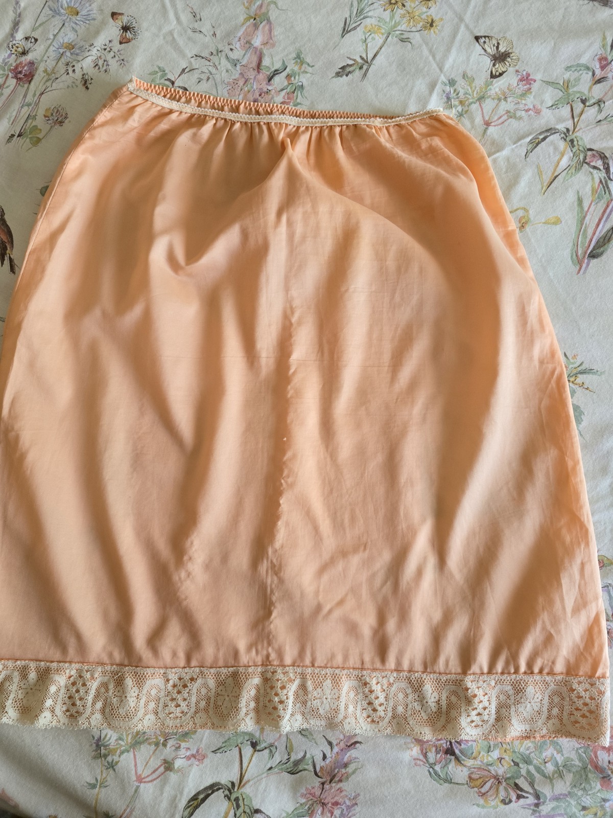 Vintage 1960s Peach Half Slip Skirt Womens XS Small Mid Century Burlesque Lace