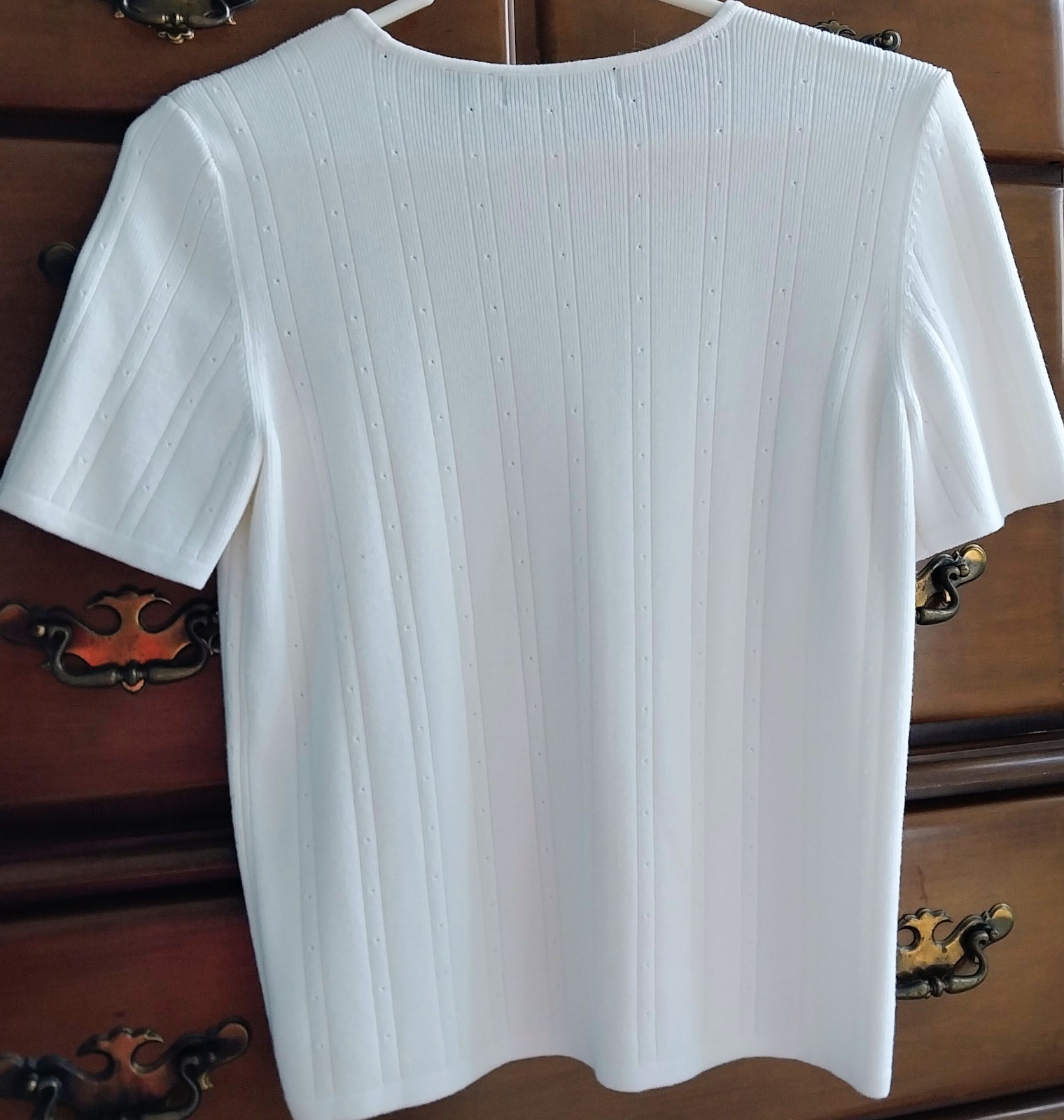 Vintage Women’s Short Sleeved Sweater,Laura Scott” Size M,Excellent Condition