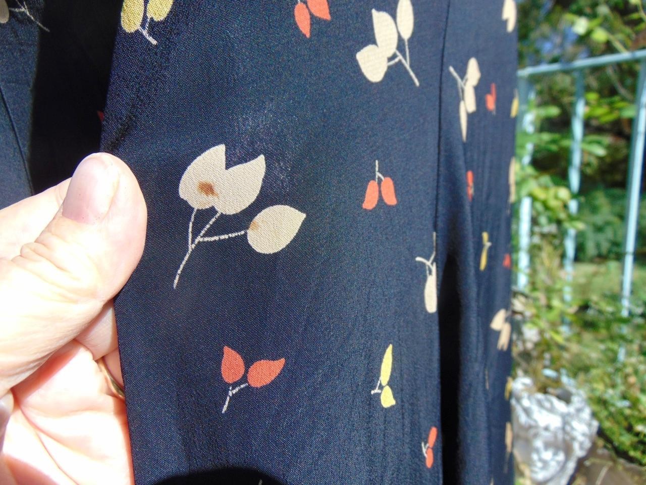 VTG 1930s Home Made Black Rayon Print Dress Deco Seaming 35B 30W