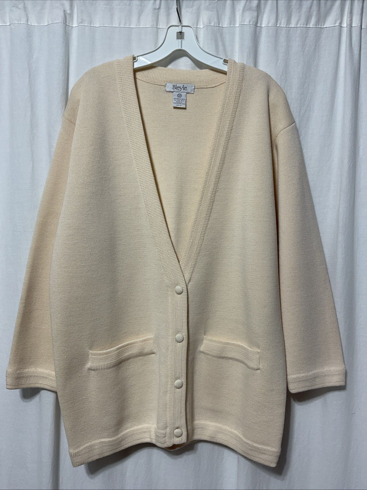Vintage Bleyle 100% Merino Wool Knit Cardigan Sweater Hong Kong Cream White M