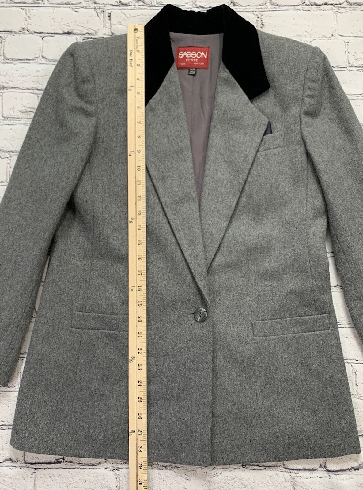 VTG Sasson Women’s Size 8/9 Wool Blend Gray Blazer One Button & Single Breasted