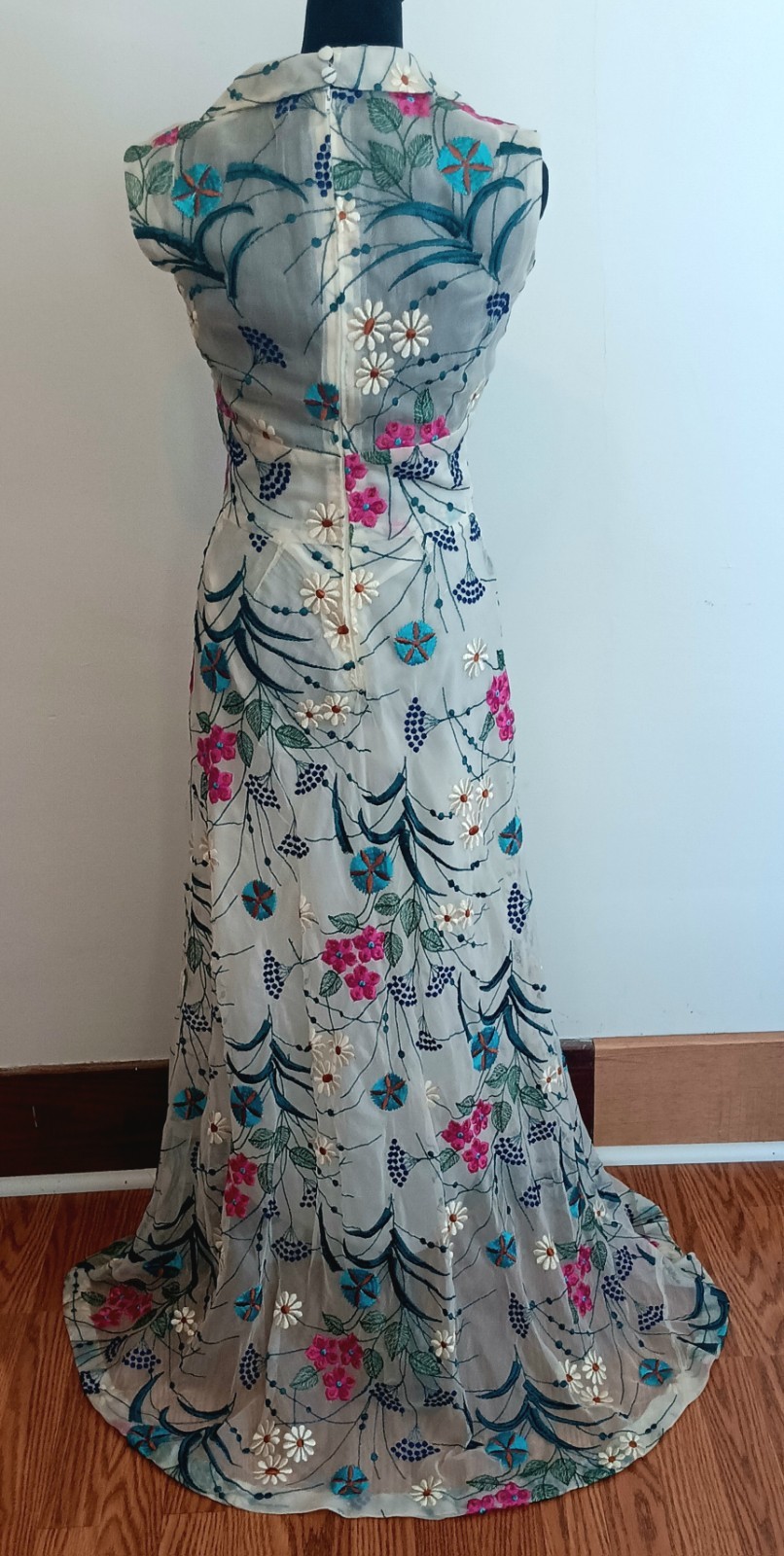 1950s Embroidered Silk Mandarin Dress Organza Floral Exceptional Vintage OOAK