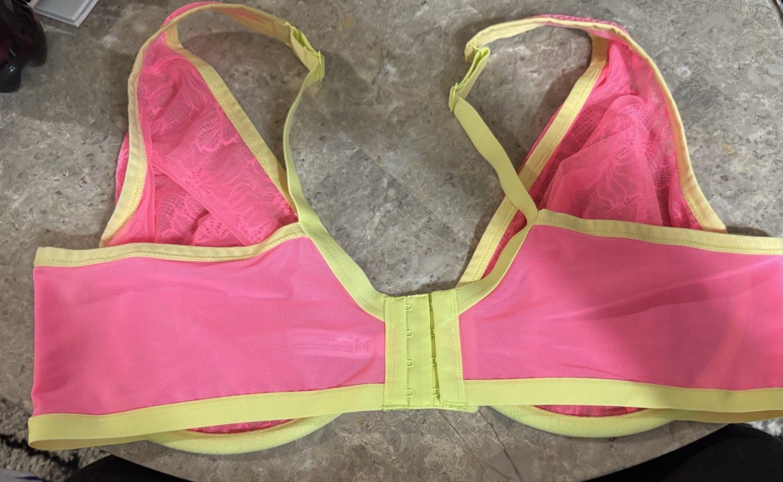 VINTAGE CACIQUE BRA! 44 DDD. PINK & YELLOW