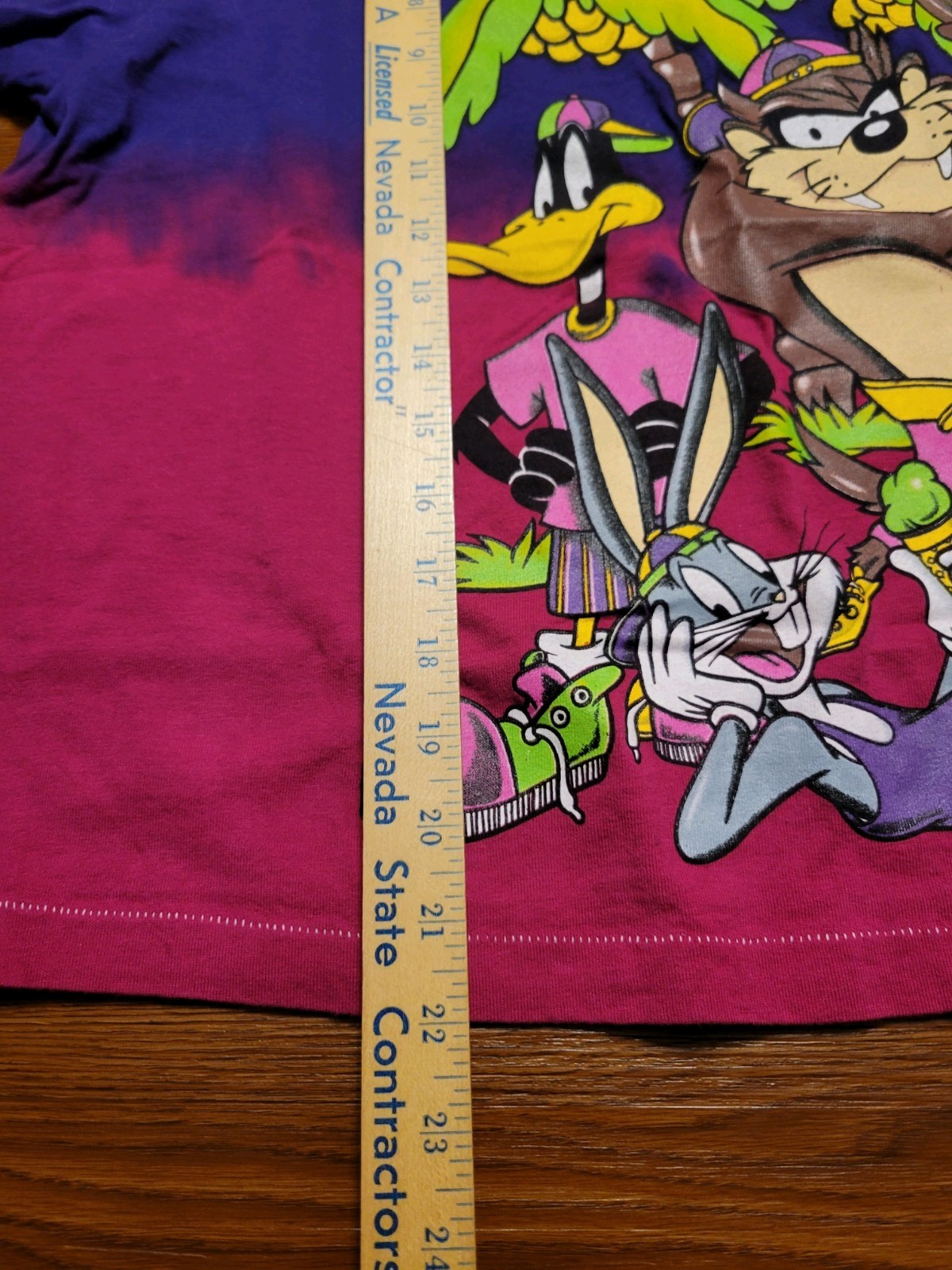 Vintage 90s Taz Daffy Tie Dye Cropped TShirt Sz Med Single Stitch Jerry Leigh