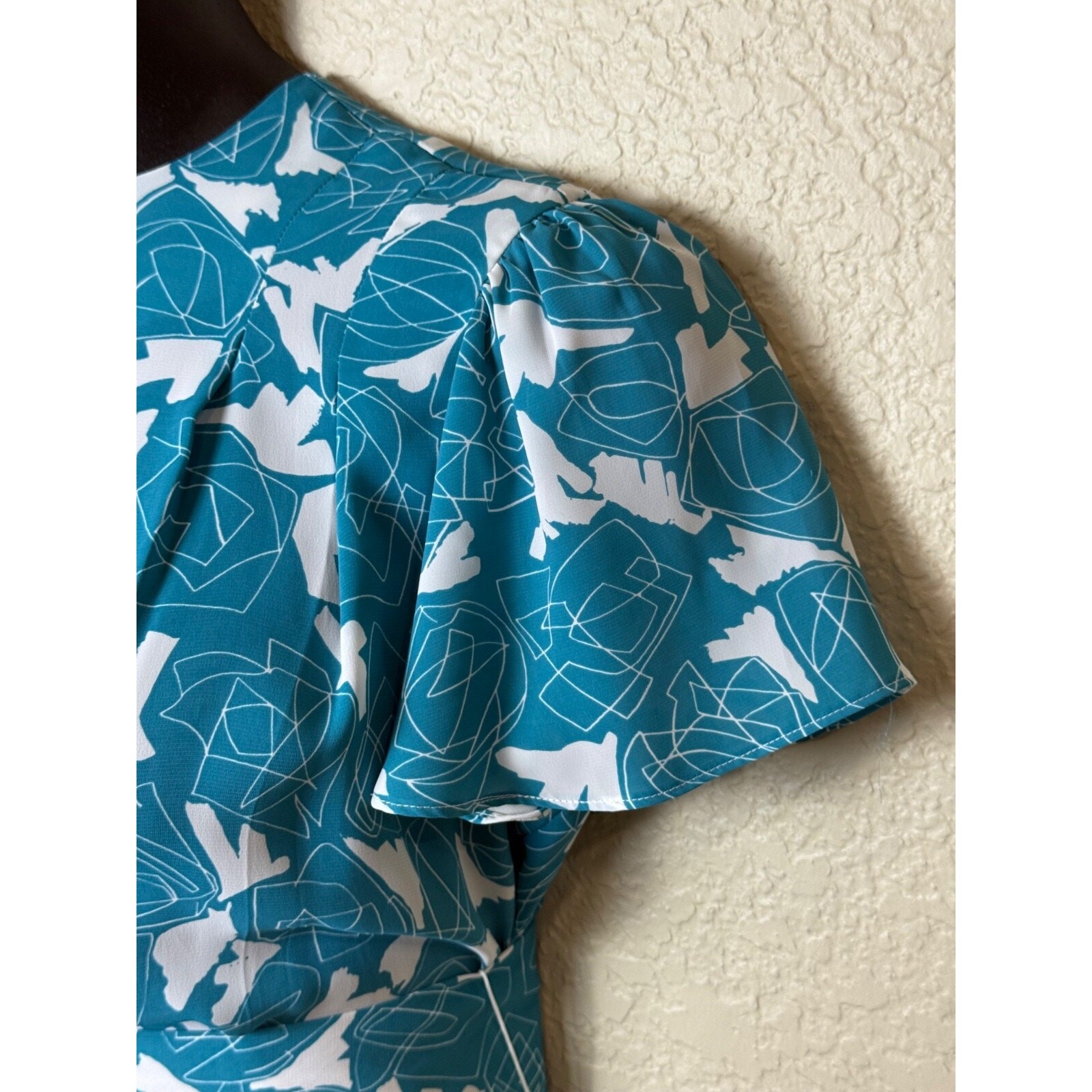 Teal Blue White 80’s Dress Wide Belt Sz 10 12 Geometric New Wave Flutter Sleeve