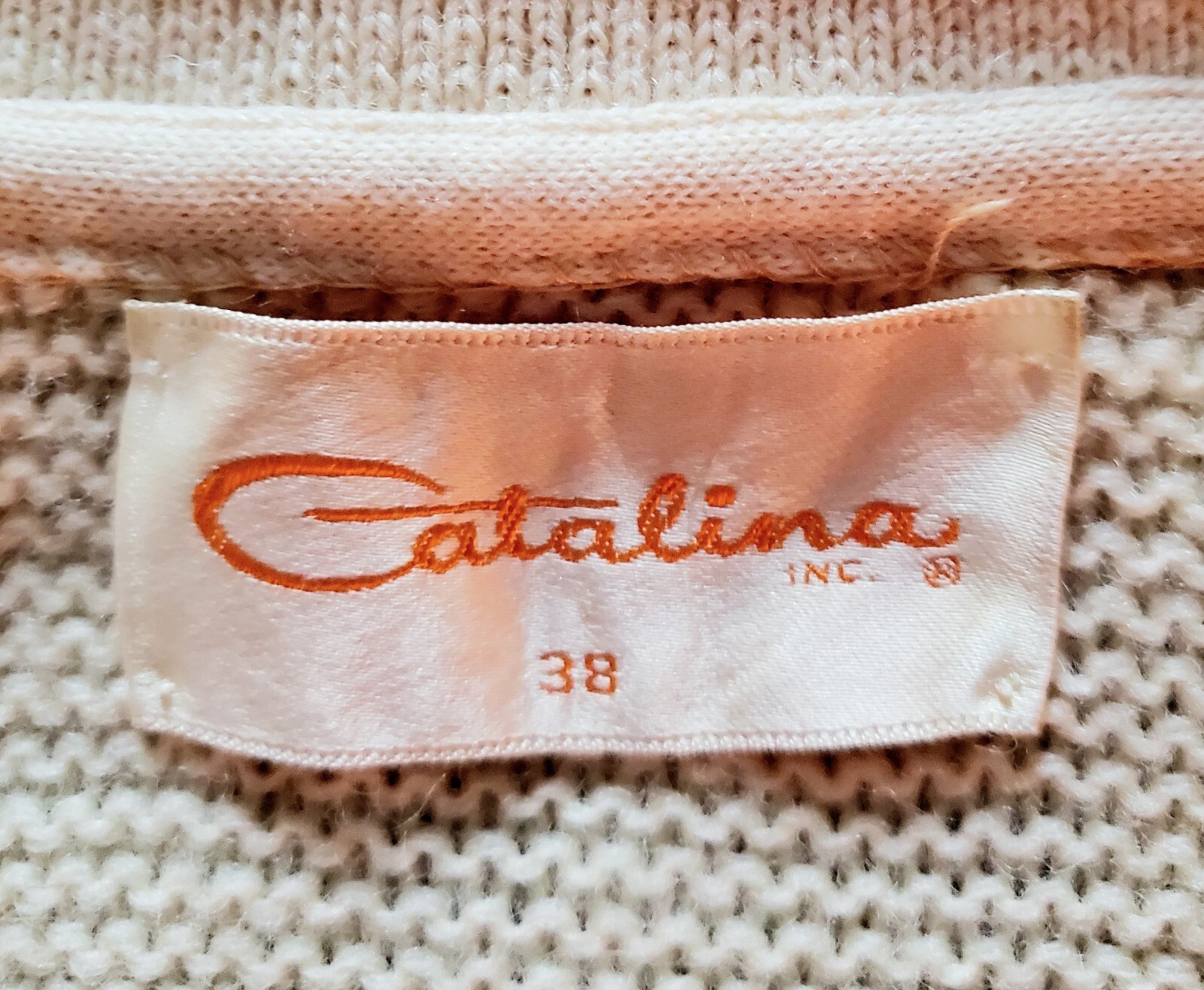 VGT 60s Iconic Catalina Wool White Mod Cardigan w Mother of Pearl Buttons M
