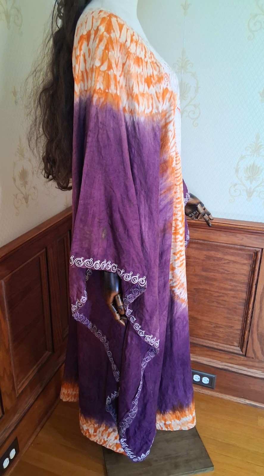 Vintage 1970s Handmade Purple Orange Embroidered Tie-Dye Bohemian Hippie Caftan