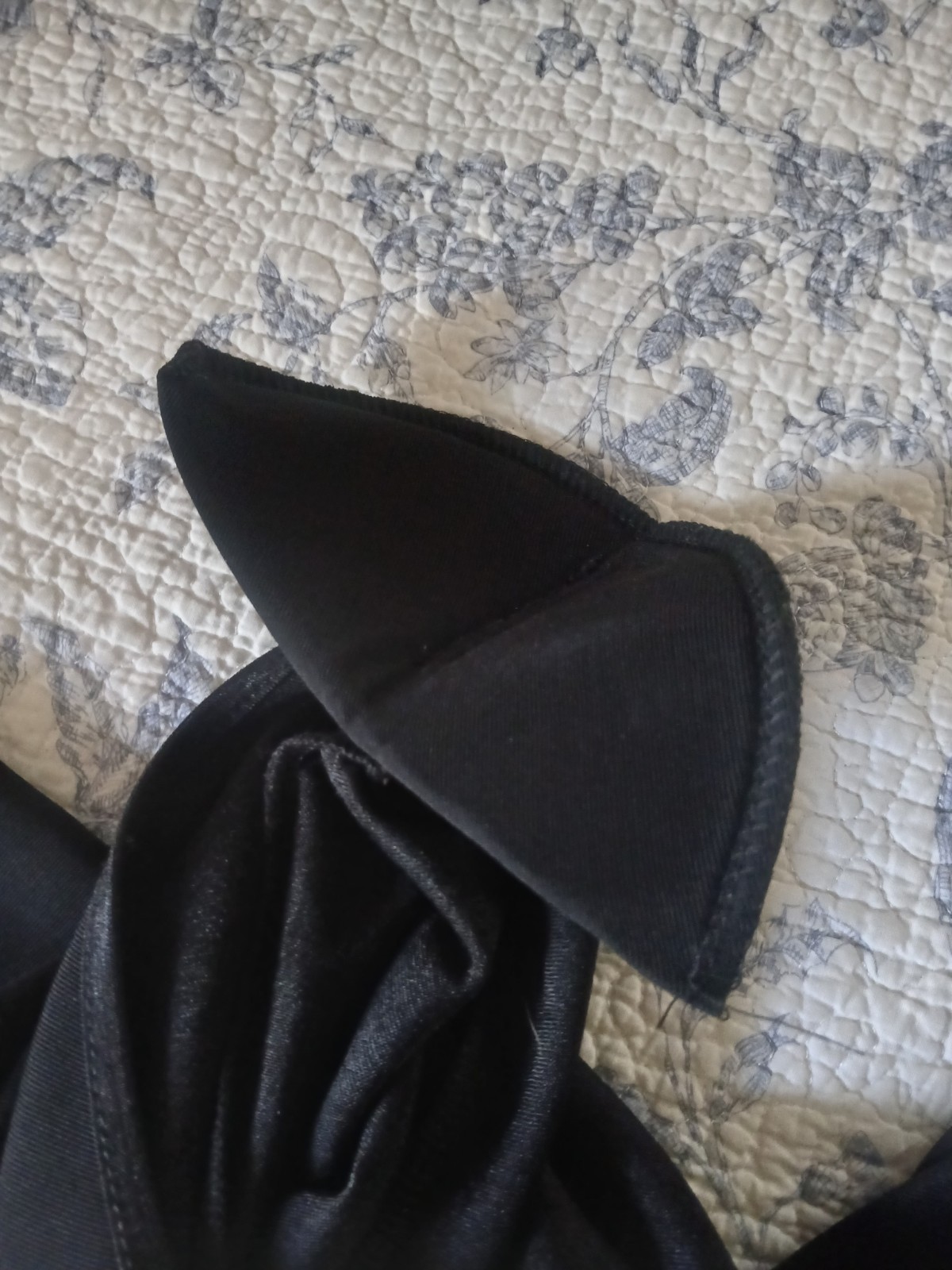 Vintage Susan Graver Black Size M Long Sleeve Mid-calf Flowy V-neck Dress