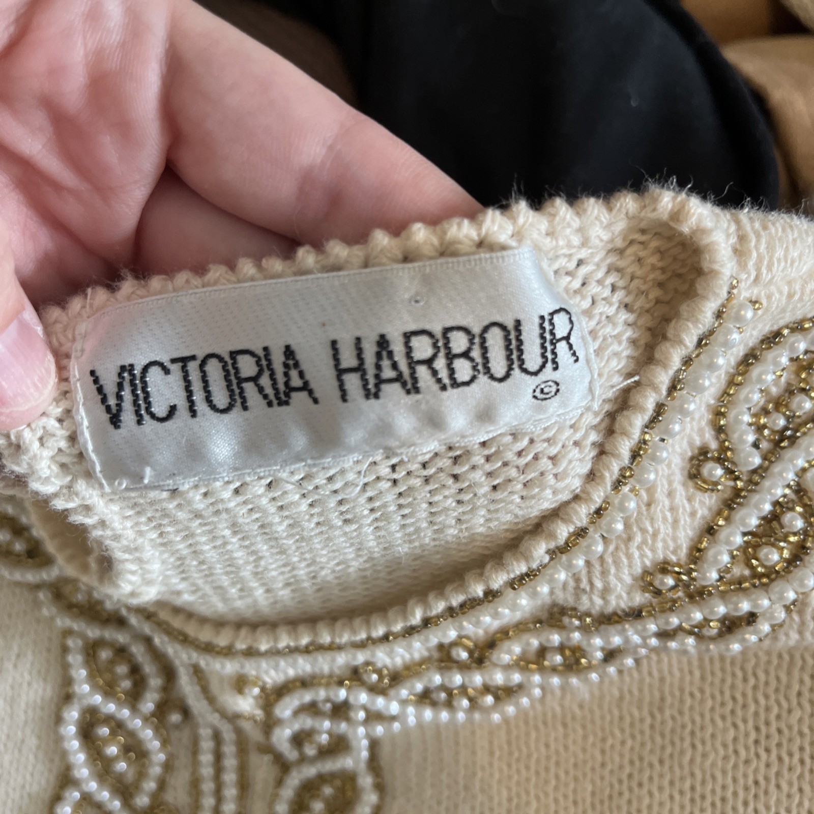 Victoria Harbour Vintage 80s Cream Pearl Embroidery Trim Sweater Large