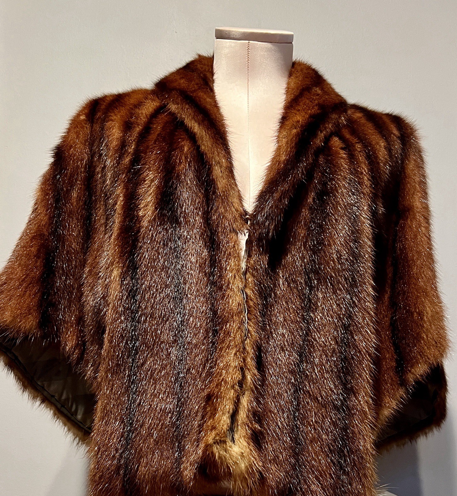 Vintage Chocolate Mink Stole with Pockets, Size XS/S