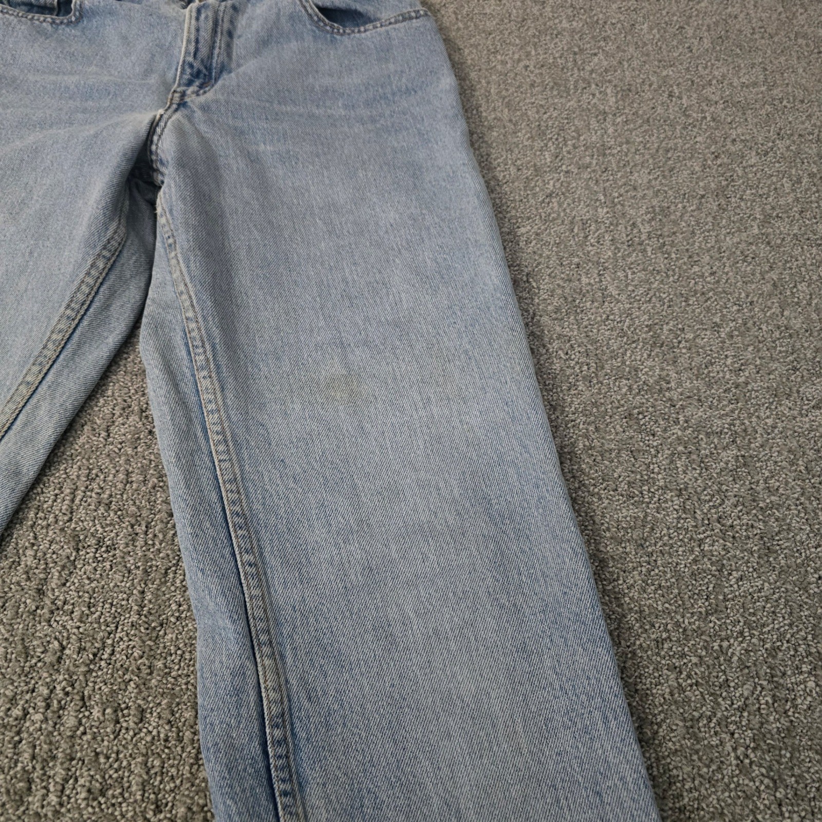 Vintage Levi’s 550 Relaxed Fit Tapered Leg Jeans Light Wash USA 9 JR 90s