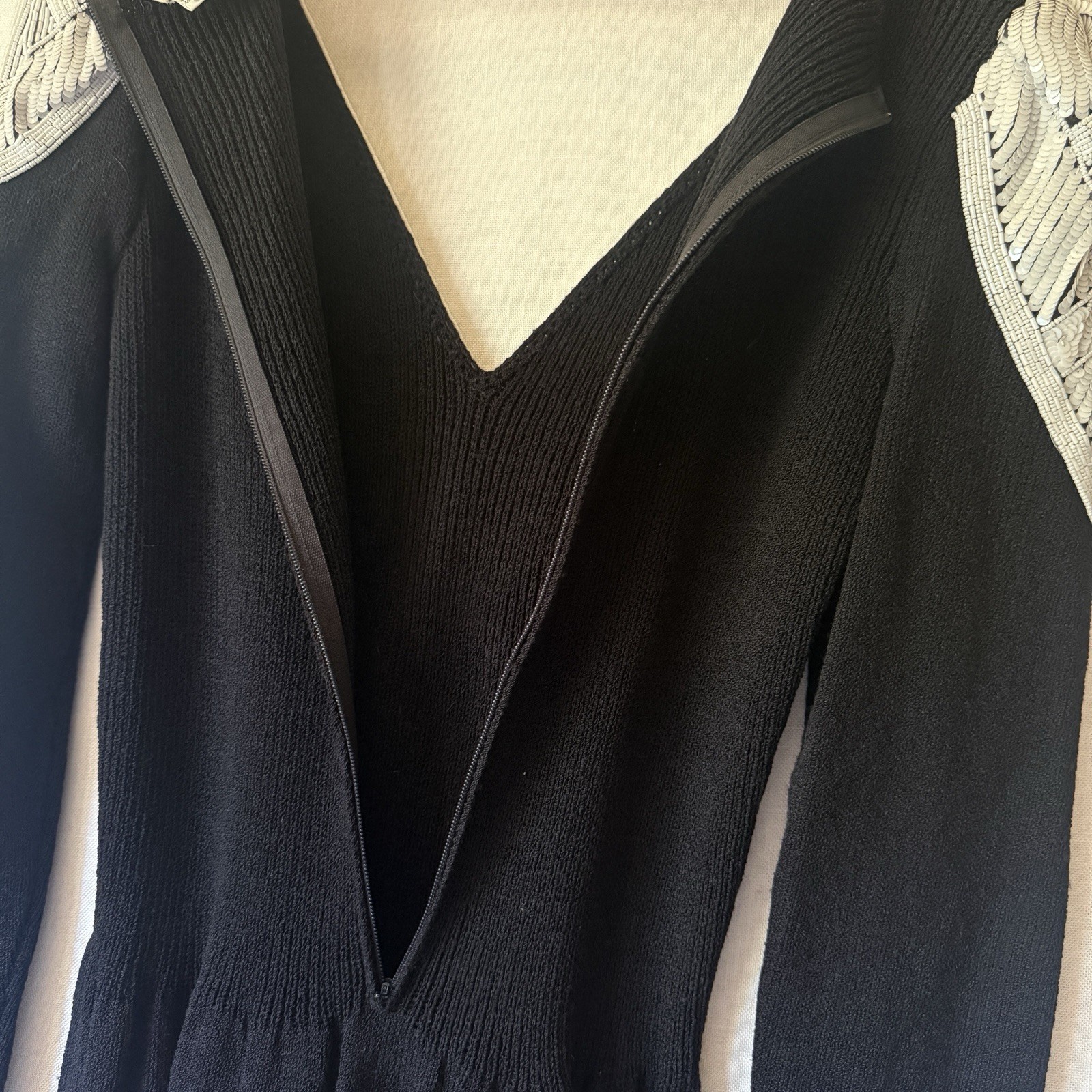 Vintage Saks Fifth Avenue Pat Sandler Wellmore Beaded Sequin Knit Dress 8 Black