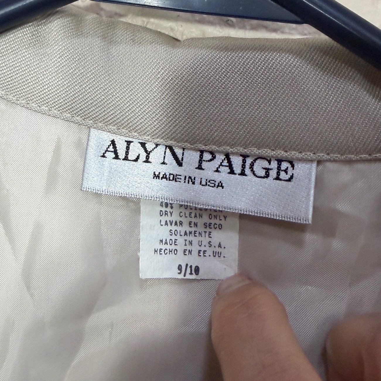 Alyn Paige Vintage Long Line Blazer Tan Short Sleeve Single Button Size 9/10 USA