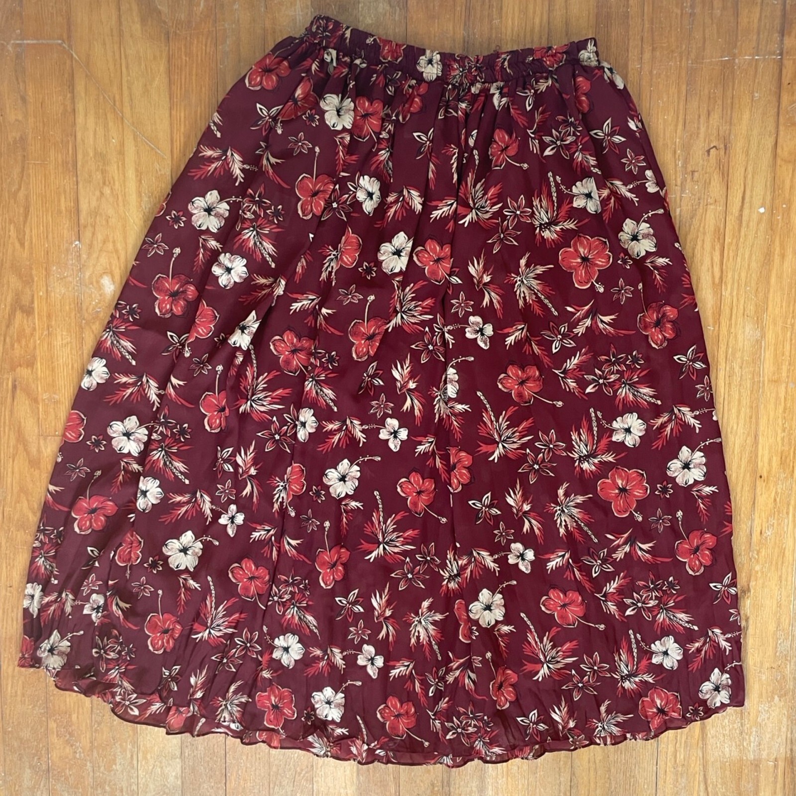Vintage Floral Crepe Skirt Size Large/XL 31-34″ Waist 1990s Full Cut Sheer