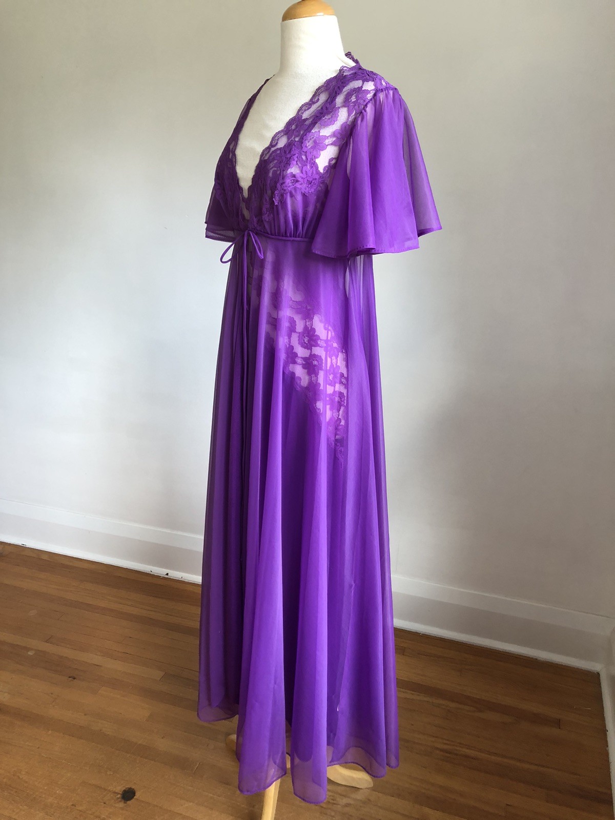 STUNNING VTG VAL MODE Purple Nylon Chiffon & Lace 2pc Nightgown Peignoir Set S