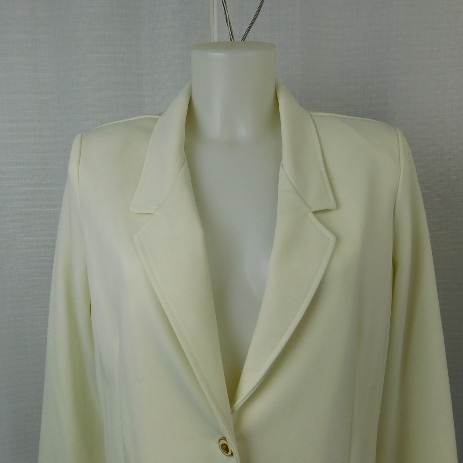 Cricket Lane Women’s Notch Collar 2 Button Blazer Jacket Cream 14 Career Office
