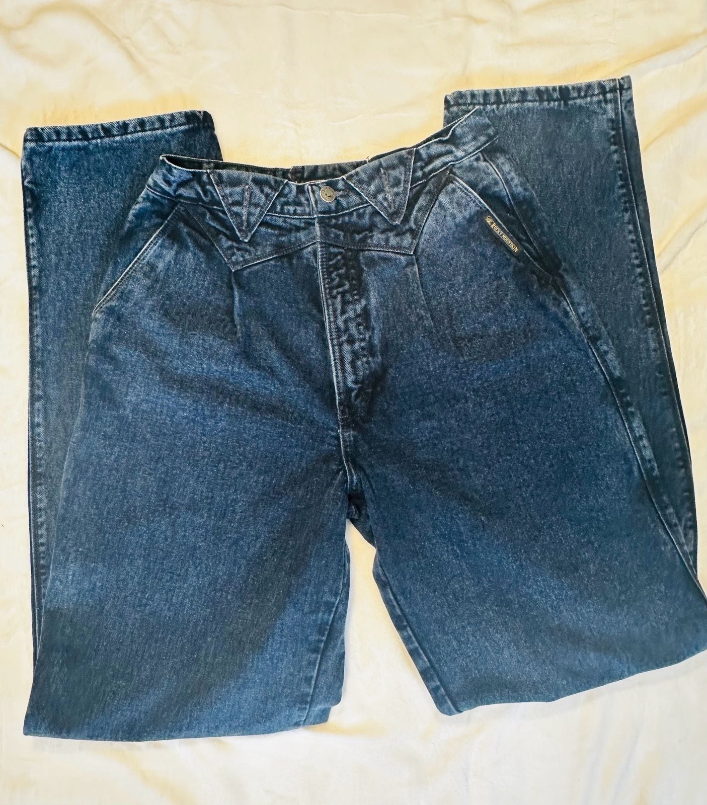 13/32 Vintage Rocky Mountain Clothing High Waisted Western V-Yoke Jeans