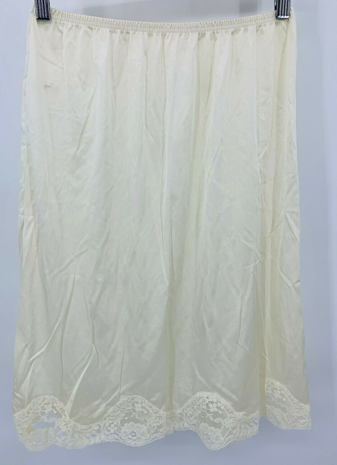 Vintage JC Penney Body Lites Size Medium Silky Nylon Half Slip Ivory USA 24″