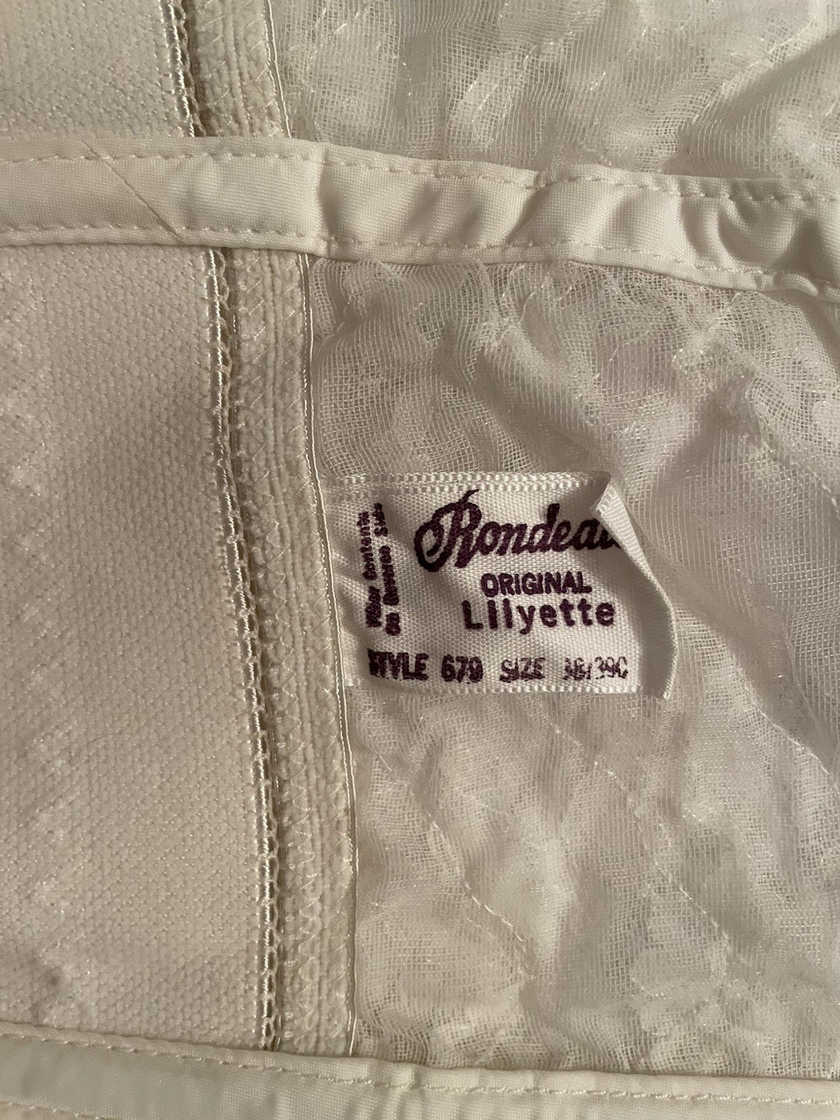 Vintage Rondeau original Lilyette bra 38 / 39 C Long line ivory lace Corset #679