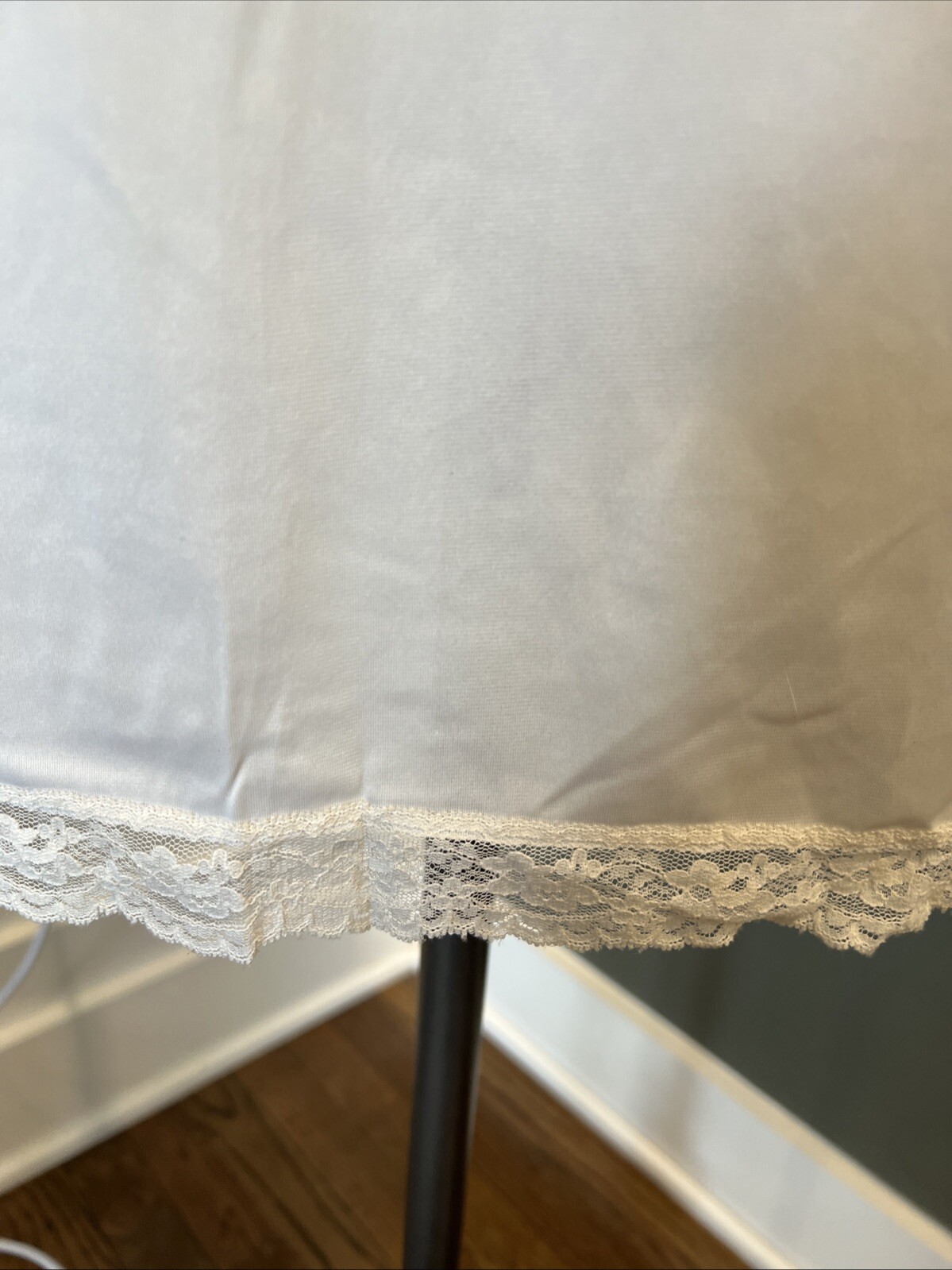 Vtg 60s Sears „Doesn’t Slip” Slip White Lace Bust And Trim 36 Average