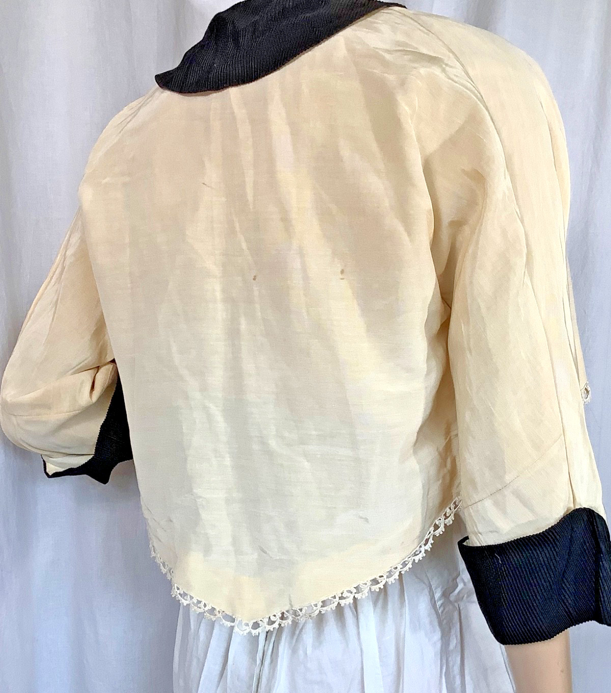 antique Edwardian jacket Bolero ivory Spencer lace trim 3/4 sleeve M cuff Faille