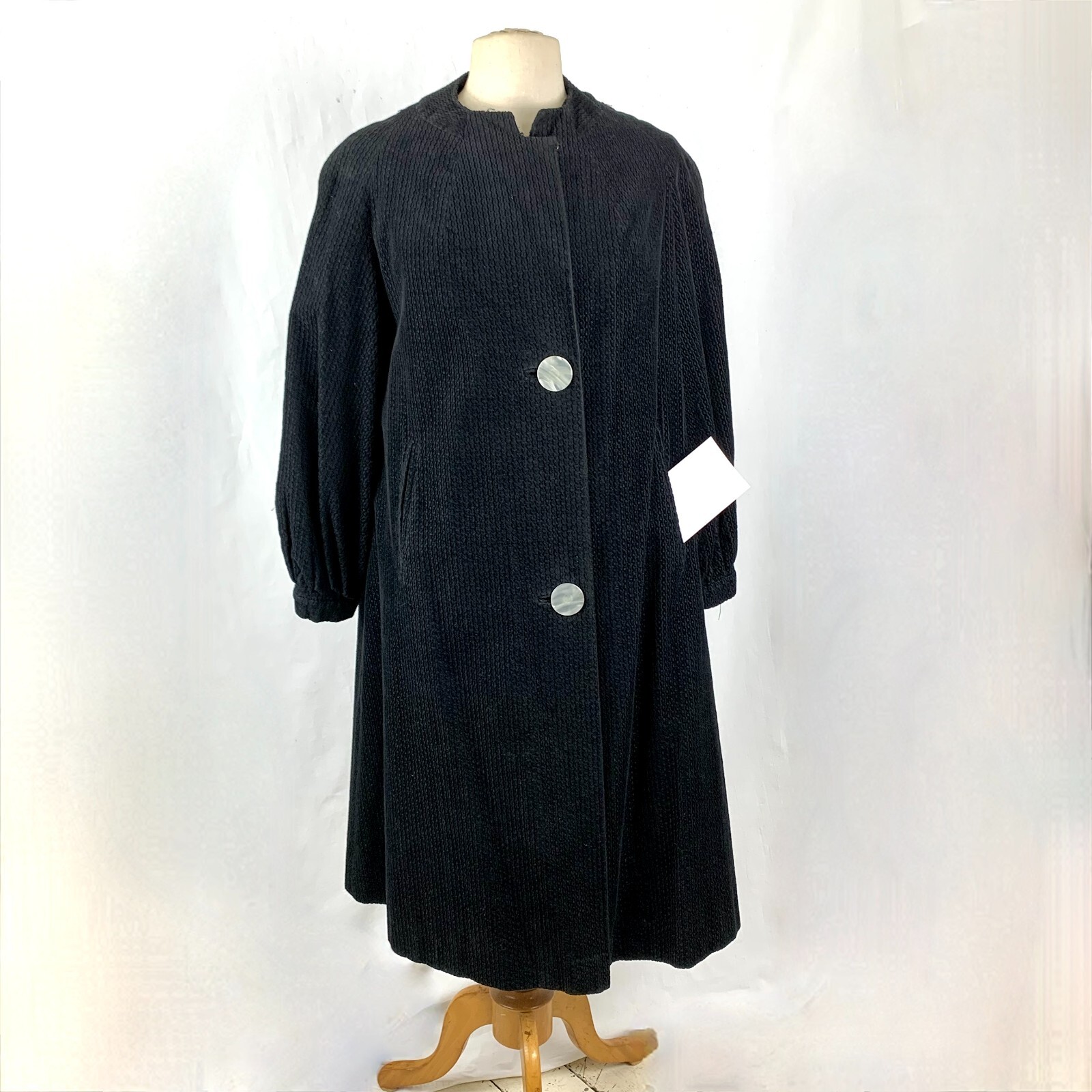 Vintage 50s Aubrey Segal Swing Coat M Black Corduroy Red Lining Mother of Pearl