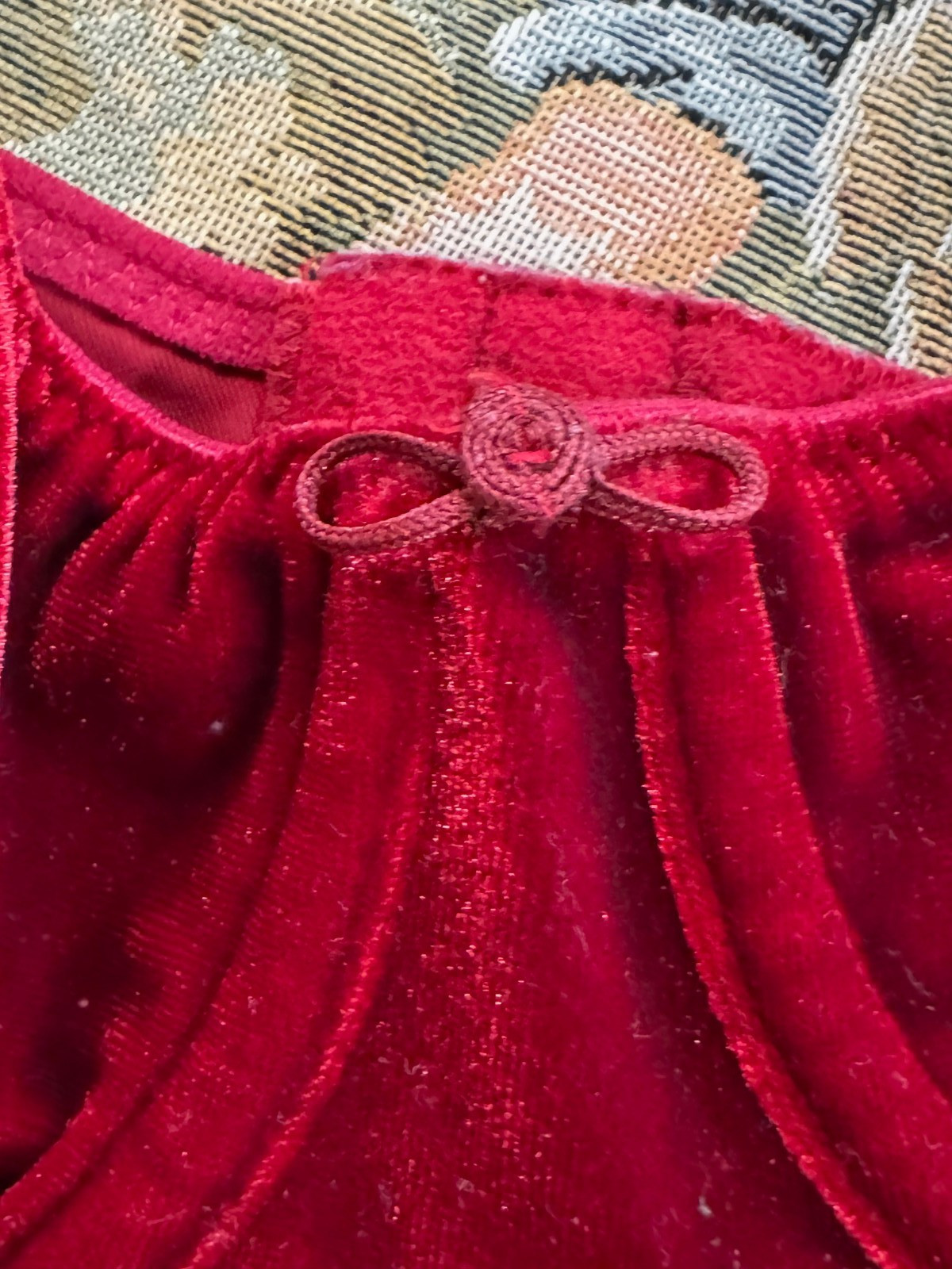 VINTAGE VICTORIA’S SECRET ~DARK RED VELVET DEMI UNDERWIRE BRA ~ SIZE 34B
