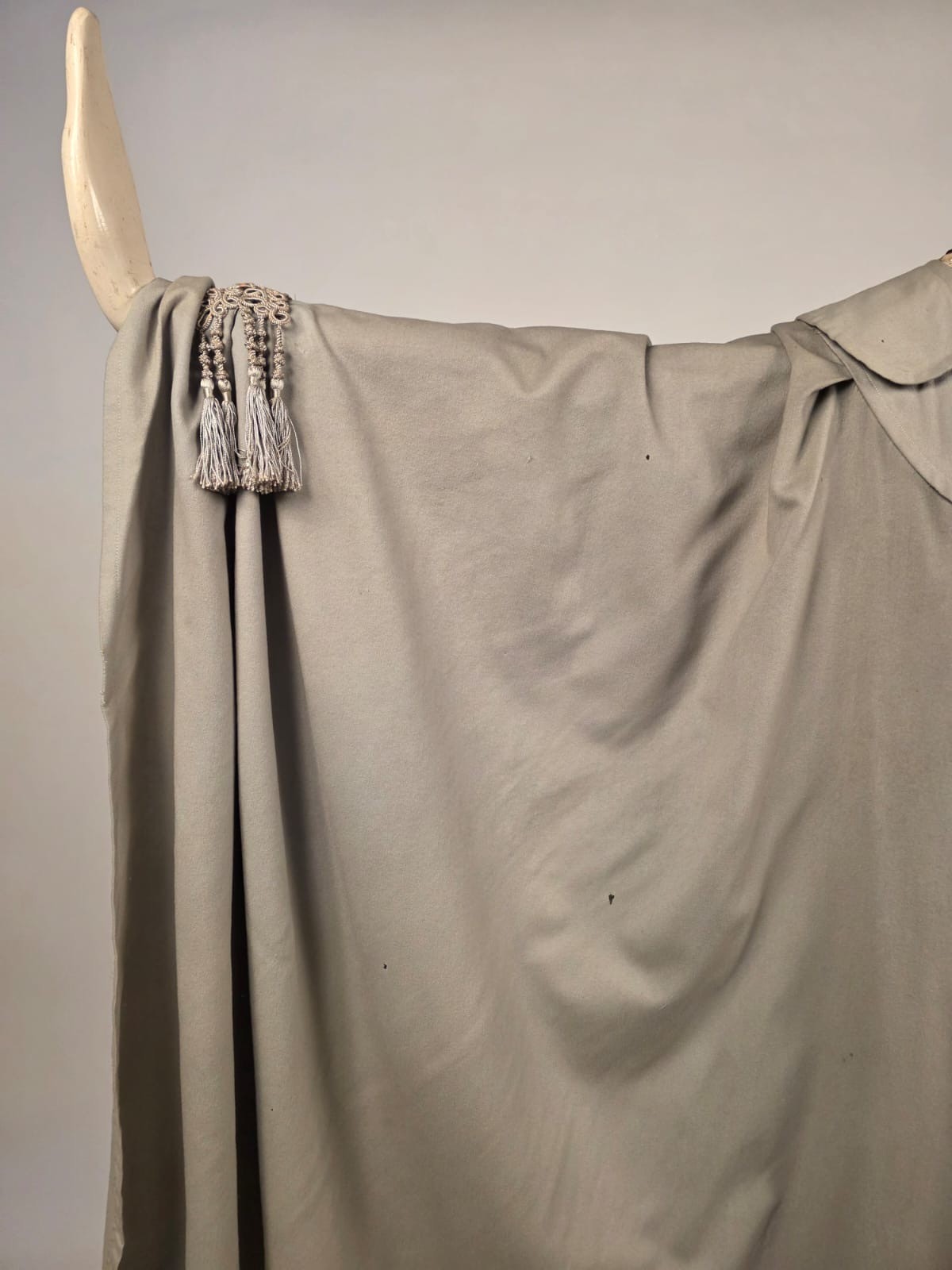 EDWARDIAN DOVE GREY CASHMERE CLOAK CAPE W EMB + RICH SOUTACHE TASSEL TRIM