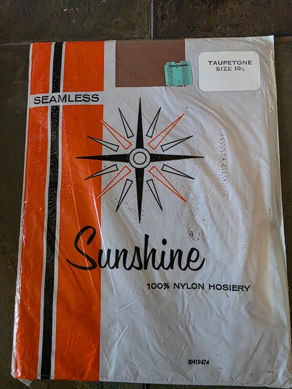 NIP Vintage Sunshine Seamless Nylon Stockings 10 1/2 Taupetone